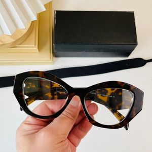Üçgen Logo Polarize Güneş Gözlüğü Kadın Erkek Reçete Gözleri Anti-Blue Hafif Gözlük Vintage Stil Güvenlik Açık Lens Amber Kedi Göz Klasik Gözlük