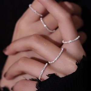 Сверкающее кольцо из стерлингового серебра 925 пробы, простой стиль, универсальное декоративное компактное кольцо на указательный палец, женские модные украшения