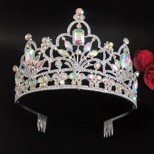 Gelin Tiara Başlıkları 2022 Barok Pageant Hairband Gümüş AB Taşlar Elmas Taç Şapkalar Quinceanera Ayva Lady Hairstyle Düğün Kraliçe Tokalar 16 * 9 cm