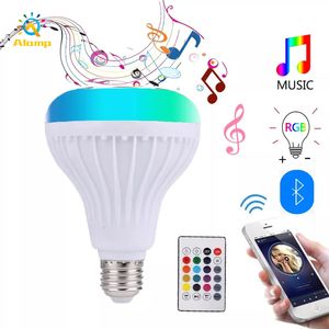 RGBW LED Ampul Bluetooth Hoparlör E27 Akıllı Müzik Oyun Ampuller Renkli Işıkları ile 24 Tuşları Ile Uzaktan Bar Ev KTV Parti Dekorasyonu