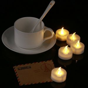 LED çay ışıkları alevsiz adak tealights mum titreyen ampul ışık küçük elektrikli sahte çay mumları düğün masası dekor için gerçekçi