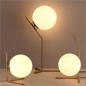 Lampada a sospensione a sfera in vetro nordico Lampada a sospensione Modo per soggiorno, camera da letto, ristorante minimalista, decorazione di abbigliamento