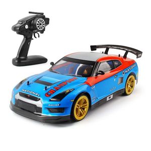 4WD Çift Pil Yüksek Hızlı 2.4G RC Araba Sürüklenme Yarışı Off-Road Radyo Uzaktan Kumanda Araç Oyuncaklar