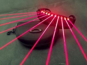 Parti Dekorasyonu DJ Gösteriyor Gözlük Gösteriyor Gece Kulübü sanatçıları sahne kırmızı lazer yanıp sönen lüminesan led yenilik hediyeleri malzemeleri