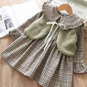 Kızlar Elbise Sonbahar Kış Kalınlaşmak Artı Kadife Uzun Kollu Aşağı Elbise + Beyaz Kürk Yelek 2 adet Toddler Giysileri 210528