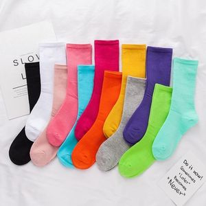 Marca Moda Mulheres Homens Socks alta qualidade Cotton Socks Carta respirável algodão Sports Meias Atacado N55