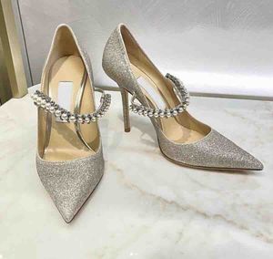 Yeni 23SS Kadın Düğün Elbise Ayakkabı Gelin Pompalar Lüks Tasarımcı Ayakkabı Moda Markası Platin Glitter Pompaları Kristal Kadın Elbise Ayakkabı