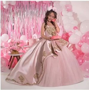 2022 Pembe Boncuklu Balo Elbise Kızlar Pageant Elbiseleri Spagetti Kayışları Prenses Çiçek Kız Elbise Sizik Saten Aplike Birinci Cemaat Gowns BC14094