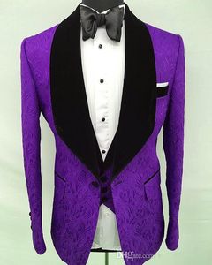 Novo noivo de relevo roxo Tuxedos Black Velvet Shawl Lapela Slim Fit Groomsman 3 Peças Homem Menina Business Suacte de Blazer Casque Blazer