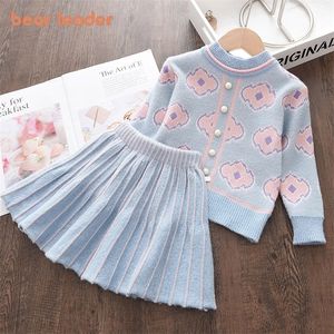 Lear Leader Girls Baby Fashion Winter вязаная одежда наборы мультфильмов свитера ветры ruffles юбка нарядов детей 220326