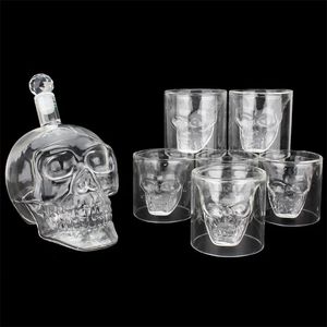 7PCS Skull Decanter Mug Funny Wine Cup Bicchieri trasparenti Stoviglie Decanter in cristallo con bicchierini da testa Tazze per whisky 210326