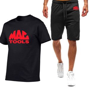 Erkek Trailsits Mac Tools 2022 Erkekler Tasarımcı Baskı Tişört Seti Yaz Günlük Toplar Kısa Takımlar Spor Rahat Nefes Alabilir Koşu Eğitim