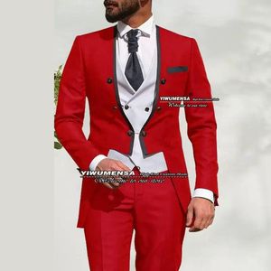 Erkekler Suits Blazers İlkbahar/Sonbahar Kırmızı Erkekler İçin Kırmızı Düğün Blazer Beyaz Yelek Pantolon 3 Parça Groomsman Smokin Kostüm Homme Evlilik Elbise