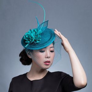 Kadınlar Chic Fascinator Şapka Kokteyl Düğün Kilise Başlığı kentucky Şapkalar Tüy Saç Aksesuarları Sinamay Fascinators 220805