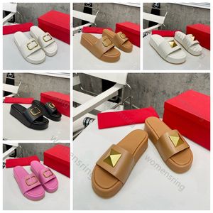 Modedesigner Hausschuhe Mode dicker Boden Sandalen Brief Stickerei Dias Dame Macaron Plattform Keile Leinwand Sandale Strand Schuhe mit hohen Absätzen