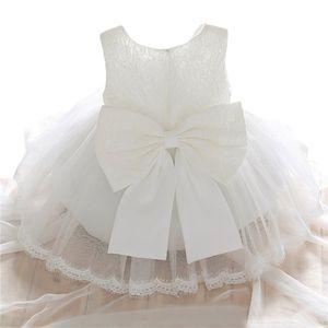 Bebek kızı için vaftiz elbisesi beyaz ilk doğum günü partisi giymek sevimli kolsuz yürümeye başlayan kız vaftiz elbisesi lj201222