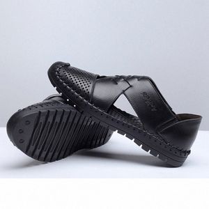 Nefesli Yaz Erkekler Hollow Hole Antiskid Sandalet Nefes Bölünmüş Sandal Deri Eğilim Bileği Wrap Erkek Casual Loafer Ayakkabı Toptan Ayakkabı I21Z #