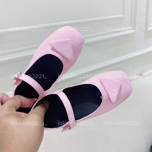 En kaliteli Çocuk Kız Prenses Ayakkabı Siyah Pembe Beyaz Parlak Hakiki Deri Nefes Rahat Dans Ayakkabıları Kutusu ile