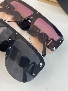 Yeni Trend Erkek Metal Güneş Gözlüğü Tasarımcı Kadınlar Gölgeler Çerçeveleri Kapalı Çıkarık Kalkan Şekil Gözlükleri Çerçeve Yüksek Kaliteli Açık Sürüş Polarizatör Pembe Kahverengi Plaj Hediyesi
