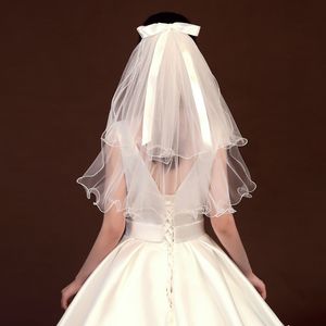Beyaz Gelin Peçe Eşsiz Düğün Saç Aksesuarları Bowknot Şeridi Kısa Tül Kesme Kenar Peyze