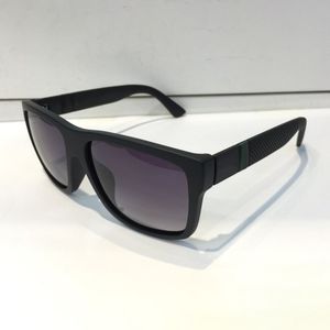 Óculos de sol para homens e mulheres verão 1124 estilo anti-ultravioleta placa retrô fosco armação completa óculos de moda caixa aleatória 1124S