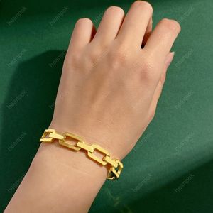 Pulseira de designer de luxo titânio aço moda prata cadeia Linkc Love Bracelet for Women Hollow the Chain Wedding Jewelry braçadeira nova