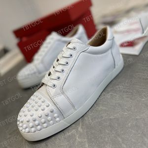 Tasarımcı Erkekler Kadın Ayakkabı Spikes Düz Spor Ayakkabı Glitter Party Düğün Ayakkabıları Siyah Beyaz Deri Eğitimler 2022 Kutu EU36-47