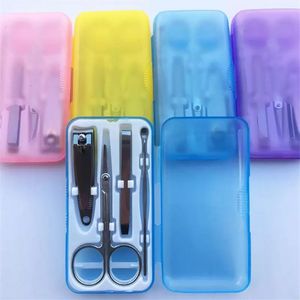 4 шт. / Установить Nails Clipper Kit Kit Makeure Set Clipers Trimmer Pedicure Scissor Случайный цвет Ногтей Наборы Наборы Kits Manicure Tool WXY021