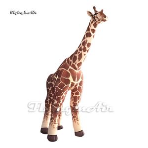 Gigante girafa inflável mascote animal 3m/6m Bollo de girafas com girafa com pescoço e manchas marrons para desfile