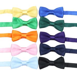 Bow Ties Moda Kelebek Süper Yumuşak Kravat Erkek Kız Şeker Klasik Düz Renk Bowknot Toptan Partisi Düğün Aksesuarları Bowties