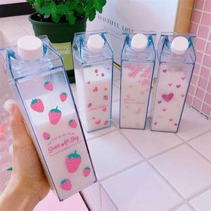 Yaratıcı Sevimli Plastik Temizle Süt Karton Su Şişesi Moda Çilek Şeffaf Kutusu Suyu Kupası Kızlar Için Ücretsiz 220329