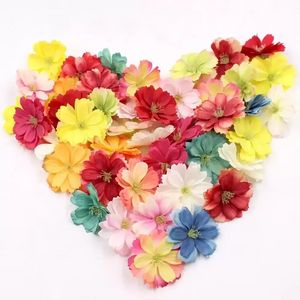 Mini fiore di prugna di seta fiore artificiale decorazione di nozze fai da te corona clip clip accessori fatti a mano testa di fiori artigianali 0620