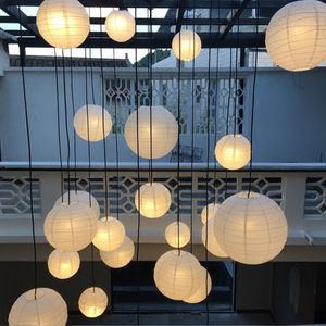 30pcs Çin kağıt fenerler diy top lampion asılı beyaz düğün doğum günü yıldönümü parti dekor 4-12 inç karışım boyutu 0614