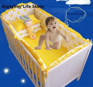 Yatak Setleri 6pcs/Set Crib Set Pamuklu Toddler Bebek Yatağı Ketenleri, Cot Tamponları Sac Yastık Kılıfı Lüks Tebicilik içerir