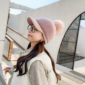 Top kapaklar kış kürk beyzbol şapkası kadınlar Koreli sevimli sahte ponpom 2022 bahar sonbahar ayarlanabilir gündelik yün şapka kapsball