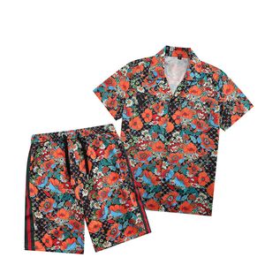 Мужские спортивные костюмы бренд Summer Sport Fitness Casual Button Bunch Suits Костюма для корпуса Печать пляжного рукава с коротким рукавом 2PCS Рубашка оцветная шейная одежда цветочная рубашка