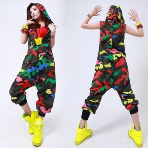 Yeni moda hip hop dans kostüm performansı giymek Avrupa gevşek leopar harem caz tulum kamuflaj pantolon t200509