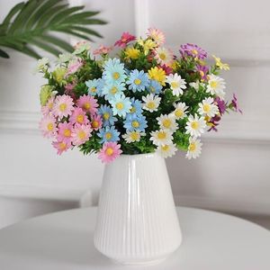 Dekoratif çiçek çelenkleri buket yapay papatya ipek sahte çiçek fleur plastik yapraklar ile flores için flores ev bahçesi düğün dekorati