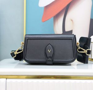 Deri omuz kız çantaları Tasarımcı çanta Kadın çanta çapraz vücut bayan cüzdan Crossbody Kabuk Çantalar Moda postacı çantası Çanta