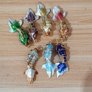 20pcs el yapımı emaye cloisonne fantezi sevimli balık diy mücevher için diya yapmak kolye küpe bilezikler anahtarlık aksesuarları