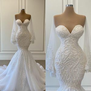 2022 Элегантные белые русалка свадебные платья свадебные платья бусинки кружевные аппликация нигерийская арабская брачная плать