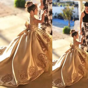 Gold Flower Girl Dresses Jewel Neck Ball Gown Lace Appliques Beads With Bow Kids Girls Pageant Dress Sweep Train Birthday Gown Custom Made