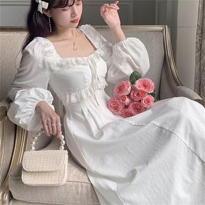 QWeek Vintage Zarif Peri Prenses Beyaz Dantel Elbise Kadın Fransız Retro Kare Yaka Tasarımcı Ince Elbise Sonbahar Giysileri 220317