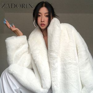 Zadorin Kış Büyük Boy Kalın Sıcak Beyaz Kürklü Sahte Kürk Ceket Kadın Kore Moda Lüks Uzun Kollu Sahte Tavşan Kürk Ceket T220716