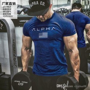 Perakende Erkek T-shirt Yeni Spor Giyim Tee Spor Koşu Eğitimi Hızlı Kuru Kısa Kollu Üstler