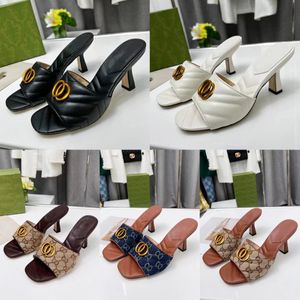 2022 Bayanlar Yüksek Topuk Sandalet Klasik Moda Tasarımcısı Yaz Zarif Olgun Kadın Terlik Boyutu 35-43