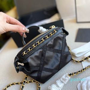 Alta qualità 2022 nuova borsa per gnocchi in raso mini borsa a catena in pelle borsa a tracolla versatile in nylon Totes 665