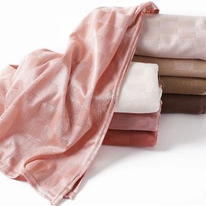 Lenço de hijabs de algodão xadrez de jacquard para mulheres bandana shawls long shawls na cabeça da cabeça envolve a marca de luxo do Oriente Médio do Oriente Médio