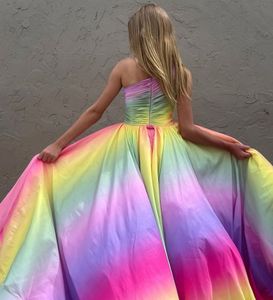 Pembe Ombre Kız Pageant Elbiseleri 2022 Düzenli Tafta Romper Küçük Çocuklar Doğum Günü Kolsuz Tek Omuzlu Resmi Parti Giyim Gowns In237W
