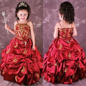 Sevimli Kırmızı Bir Çizgi Nakış Çiçek Kız Elbiseler Ruffles Pick Up Tam Boy Aplikler Düğün Kızlar Pageant Törenlerinde BO8996